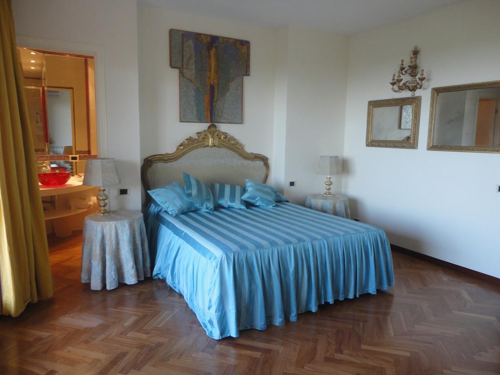 بيسكارا Villa Zagara Luxury Bed And Breakfast الغرفة الصورة