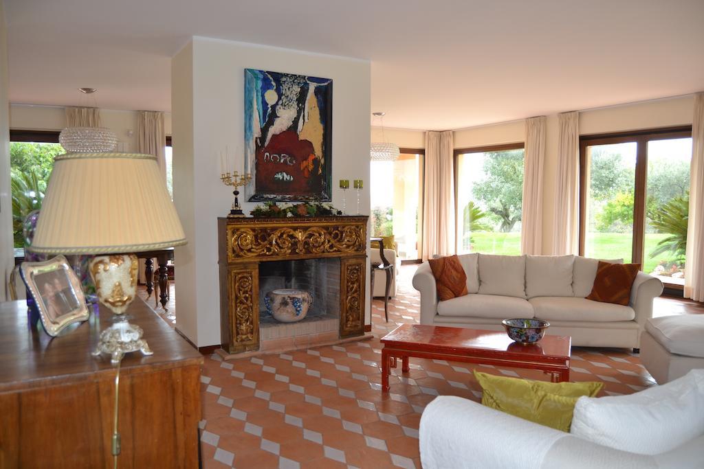بيسكارا Villa Zagara Luxury Bed And Breakfast المظهر الخارجي الصورة