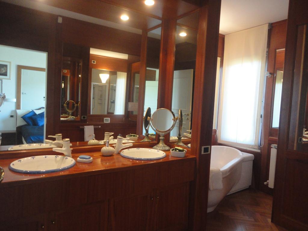 بيسكارا Villa Zagara Luxury Bed And Breakfast الغرفة الصورة